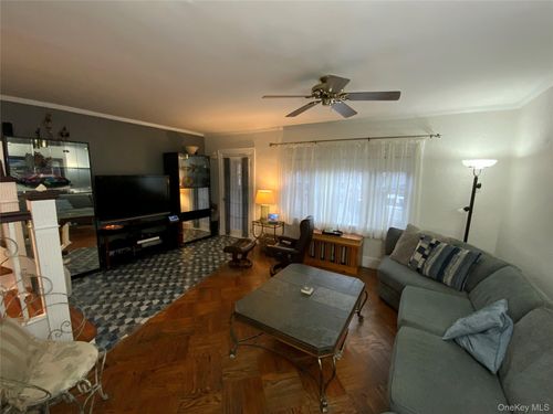 4705 189th St, Flushing, NY, 11358-3827 | Card Image