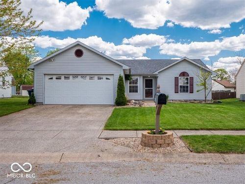 423 Winterhawk Dr, Indianapolis, IN, 46241-1065 | Card Image