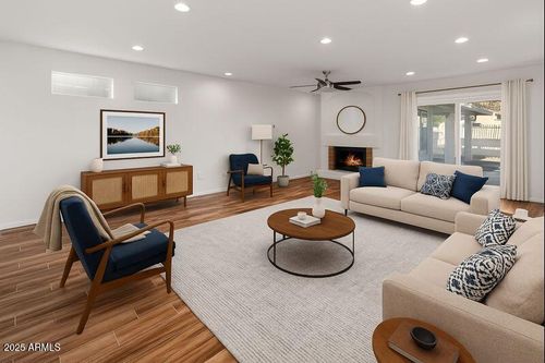 4652 E Piedmont Rd, Phoenix, AZ, 85044-5555 | Card Image