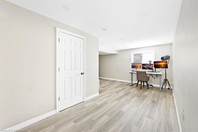 9 - 40 Dartmouth Gate, House attached with 3 bedrooms, 4 bathrooms and 2 parking in Hamilton ON | Image 19