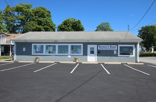 171 Main St, Niantic, CT, 06357-3208 | Card Image