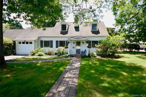69 Dogwood Rd, Northport, NY, 11768-1904 | Card Image