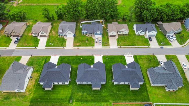 302 Fieldstone Ln, House other with 4 bedrooms, 2 bathrooms and 4 parking in Springfield TN | Image 57