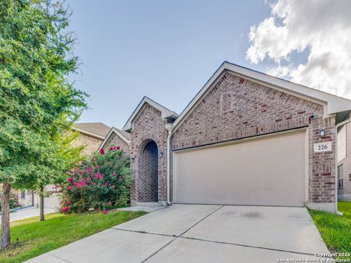 226 Fernwood Dr, Schertz, TX, 78108-3803 | Card Image