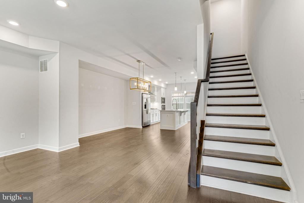 Residential Lease in ARLINGTON 5