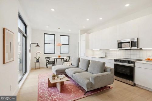2e-2406 Frankford Avenue, PHILADELPHIA, PA, 19125 | Card Image