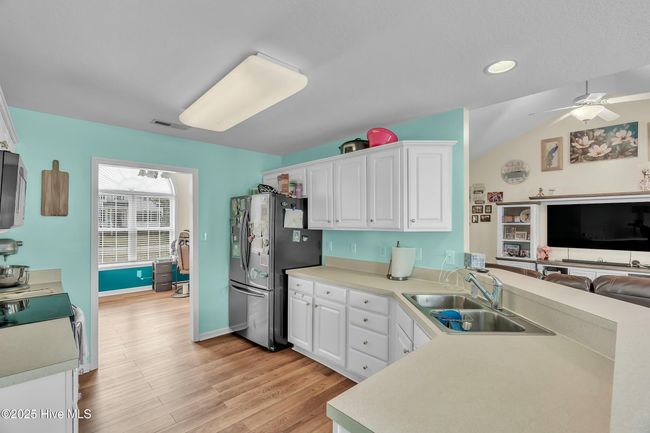 209 Star Gazer Ct, House other with 3 bedrooms, 2 bathrooms and 2 parking in Richlands NC | Image 9