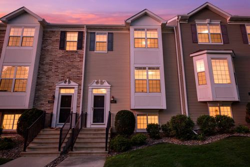 10015 Liatris Ln, Eden Prairie, MN, 55347-1210 | Card Image