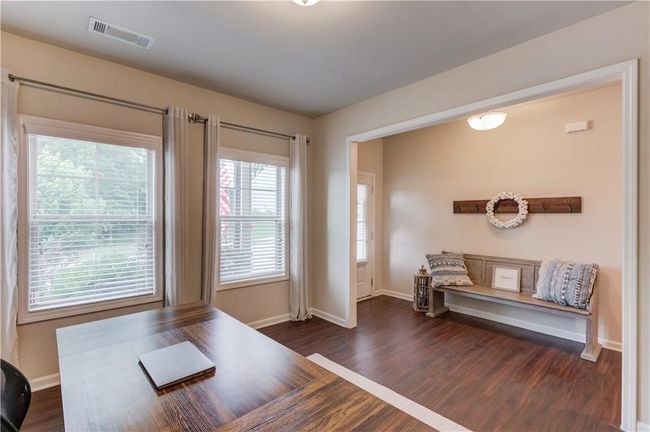 6841 Lancaster Xing, House other with 4 bedrooms, 3 bathrooms and 4 parking in Flowery Branch GA | Image 6