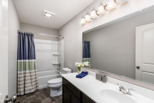 171 Chestnut Commons Dr, House other with 4 bedrooms, 3 bathrooms and null parking in Commercial Point OH | Image 35