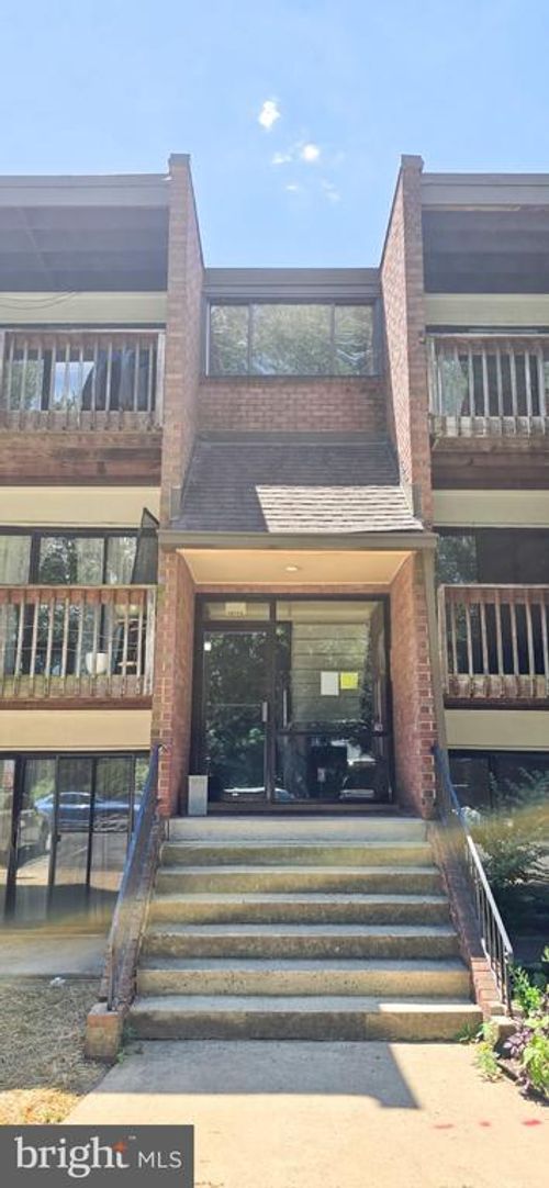 104-10725 West Dr, FAIRFAX, VA, 22030-4281 | Card Image