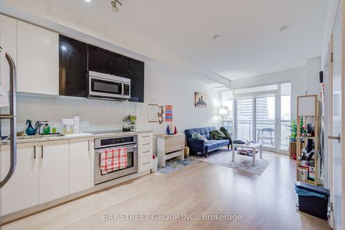 918-98 Lillian St, Toronto, ON, M4S0A5 | Card Image