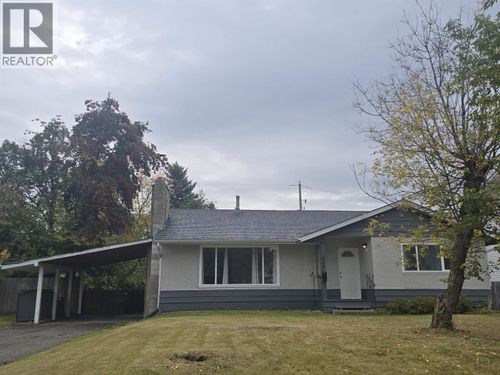 466 Winder St, Quesnel, BC, V2J1C8 | Card Image