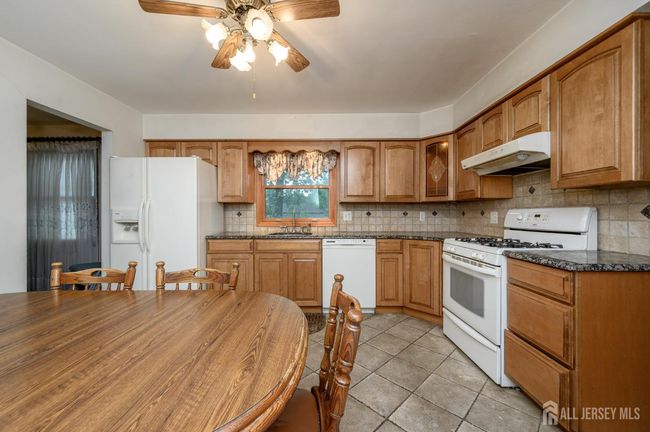 98 S Cliff Rd, House other with 4 bedrooms, 4 bathrooms and null parking in Colonia NJ | Image 11