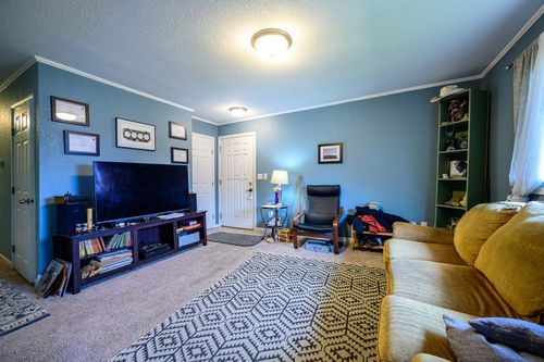 420 Racine St, Waterford, WI, 53185-4175 | Card Image