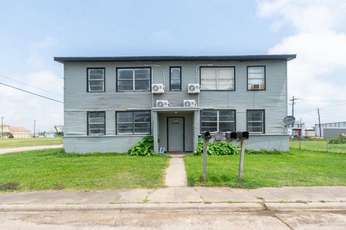 126 W 6th St, Freeport, TX, 77541-5660 | Card Image