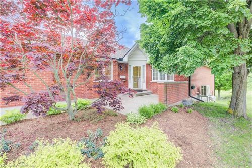 113-10 Isherwood Ave, Cambridge, ON, N1R8L8 | Card Image