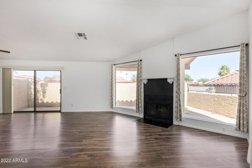 5206 E Half Moon Dr, Phoenix, AZ, 85044-2823 | Card Image