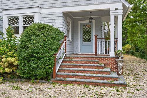 2 Harbor View Dr, Halesite, NY, 11743-1114 | Card Image