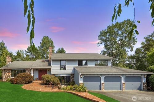 12714 181st Ave Ne, Redmond, WA, 98052-2210 | Card Image