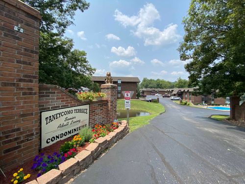 unit-67-160 Wilshire Dr, Hollister, MO, 65672-6312 | Card Image