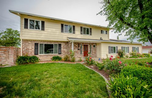 420 W Southwood Dr, Woodland, CA, 95695-4455 | Card Image