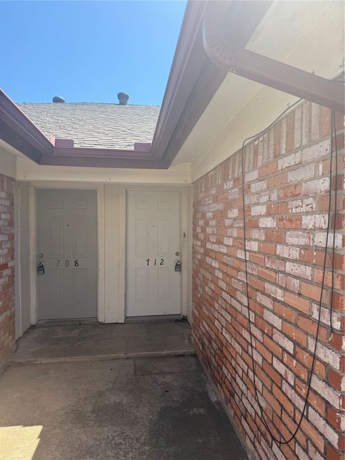 712-708 E Pecan Street, Hurst, TX, 76053 | Card Image