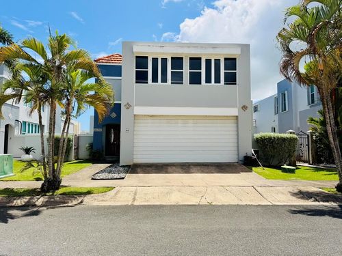 86 Cielo Dorado Village, Vega Alta, PR, 00692 | Card Image