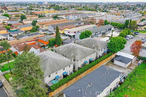 9i-1730 W 145th St, Gardena, CA, 90247-2598 | Card Image