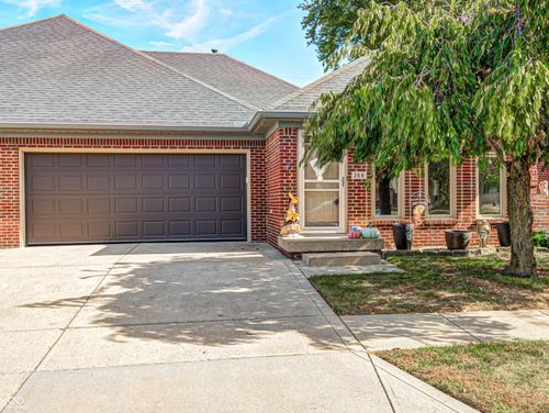269 Andrews Boulevard East Dr, Plainfield, IN, 46168-7682 | Card Image