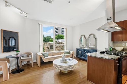 606-2626 Peachtree Rd Nw, Atlanta, GA, 30305-5619 | Card Image