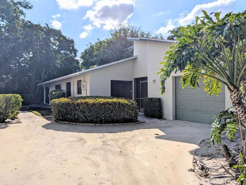 2454 Nw 9th St, Delray Beach, FL, 33445-2043 | Card Image