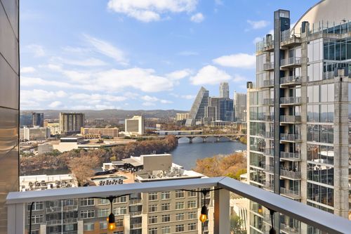 2002-48 East Ave, Austin, TX, 78701-4317 | Card Image