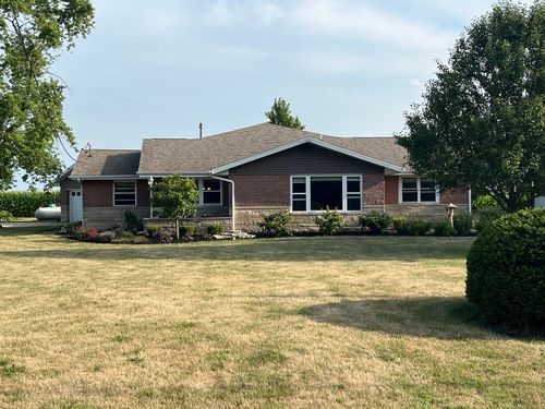 1271 E E 500 North Rd, Cissna Park, IL, 60924-8874 | Card Image