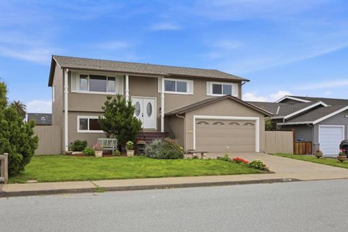 407 Saint Joseph Ave, Half Moon Bay, CA, 94019-1424 | Card Image