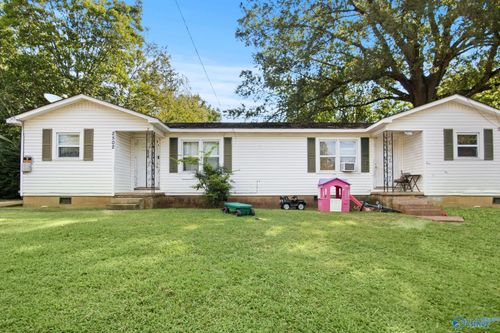 2500 Huntsville St Nw, Huntsville, AL, 35811-1713 | Card Image