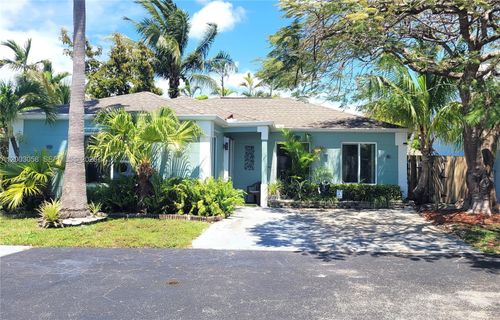 22113 Sw 97th Ct, Cutler Bay, FL, 33190-1195 | Card Image