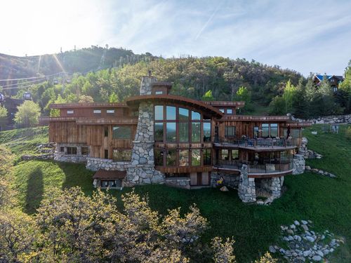2555 Ski Trail Ln, Steamboat Springs, CO, 80487-2038 | Card Image