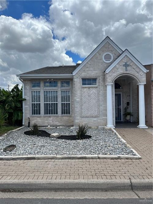 2113 S 3rd Street, McAllen, TX, 78503 | Card Image