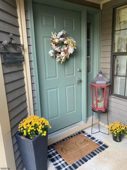 d-5 New Bedford Rd, West Milford, NJ, 07480-1264 | Card Image