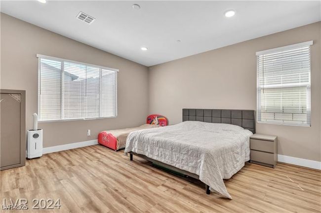 10301 Fairview Ridge Ct, House other with 4 bedrooms, 3 bathrooms and null parking in Las Vegas NV | Image 22