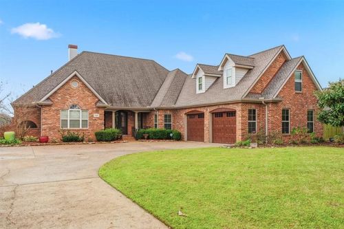 2709 Rue Calais Dr, Lake Charles, LA, 70605-4041 | Card Image