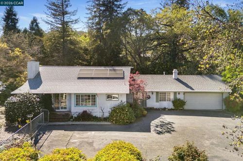 3800 Alhambra Way, Martinez, CA, 94553-3918 | Card Image