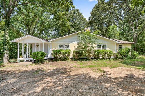 131 B D Johnston Rd, Central, SC, 29630-9572 | Card Image