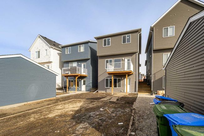 427 Lucas Blvd Nw, House other with 3 bedrooms, 3 bathrooms and 2 parking in Calgary AB | Image 35