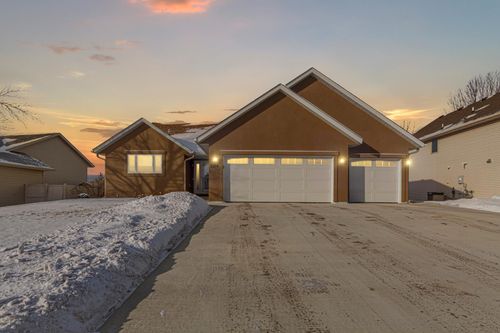 2214 Hulett Ave, Faribault, MN, 55021-2272 | Card Image