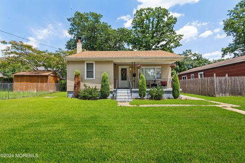 113 Lakeview Ave, PINE HILL, NJ, 08021-6227 | Card Image