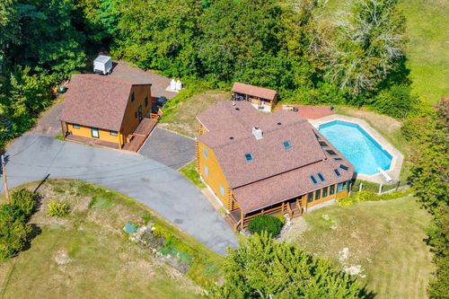 9 Upland Rd, Plympton, MA, 02367-1602 | Card Image
