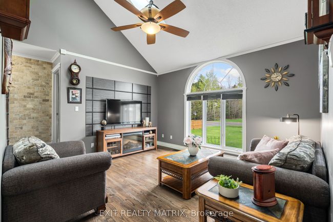1920 Landry St, House other with 3 bedrooms, 3 bathrooms and 9 parking in Clarence Creek ON | Image 19