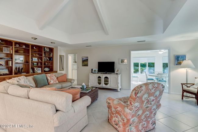 13 Red Maple Rd, House other with 4 bedrooms, 3 bathrooms and null parking in AMELIA ISLAND FL | Image 5